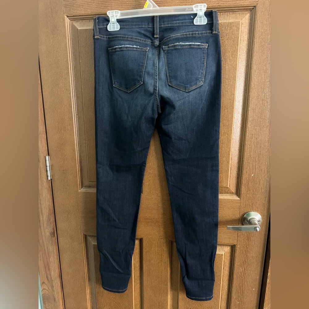 NWOT Judy Blue jeans!Darker denim w/worn/roughed edges on pockets-made this way. - Picture 2 of 3